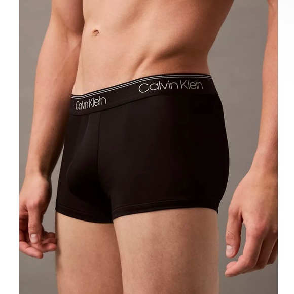 Calvin Klein Black Low Rise Silky Microfiber Stretch Underwear Trunks Size Small - Picture 3 of 11
